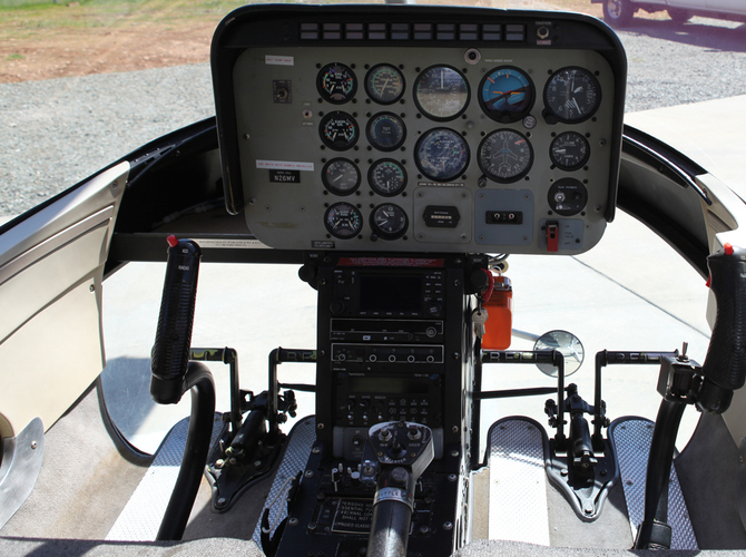 11 - Cockpit